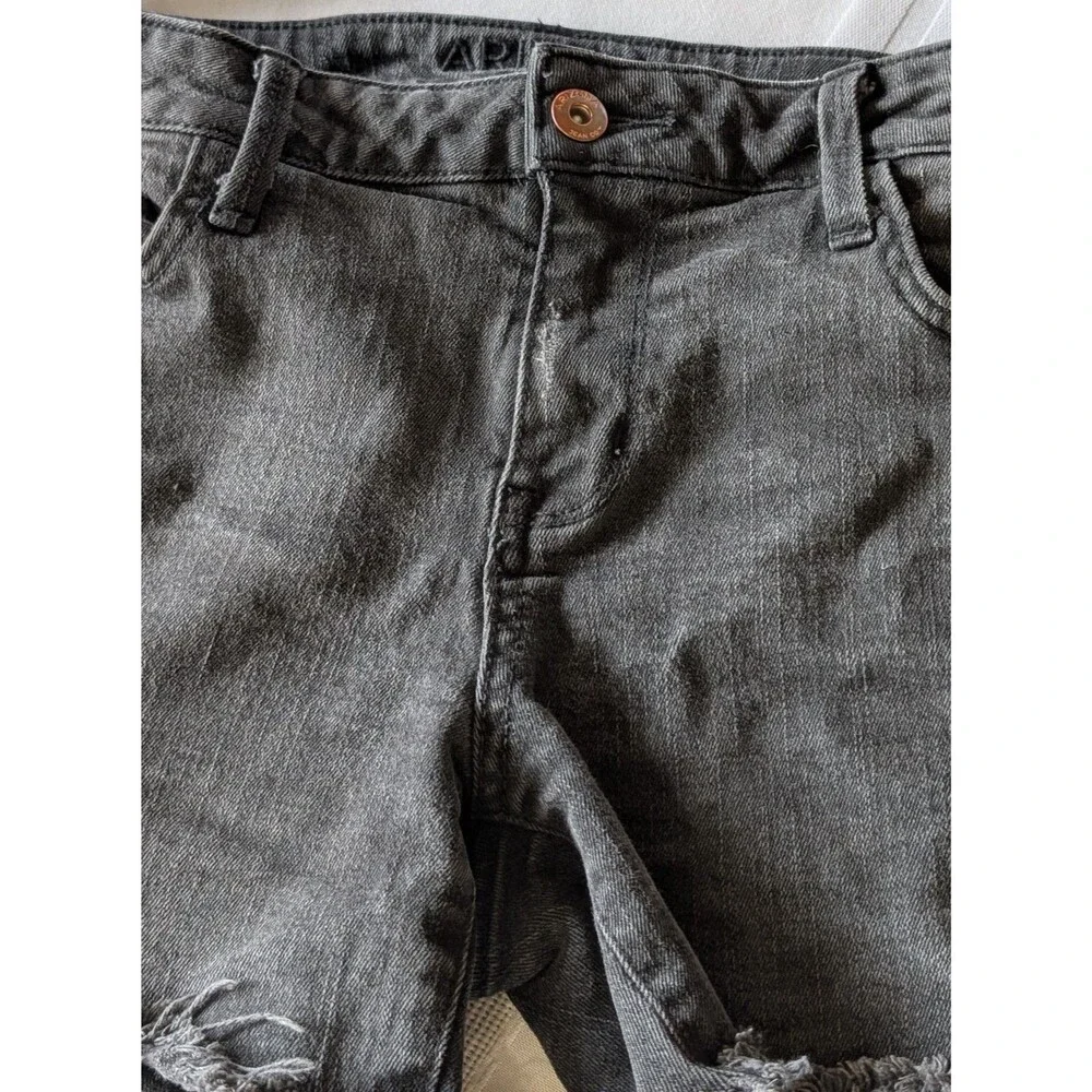 Arizona Jean Co Black Distressed Denim Shorts High Rise Frayed Juniors Size 9
